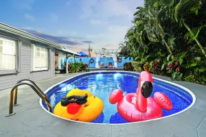 Image of VILLA TROPICANA (DIGSIFY) | PRIVATE HEATED POOL | BEACHES | PGA | WATERPARK | ROGER DEAN