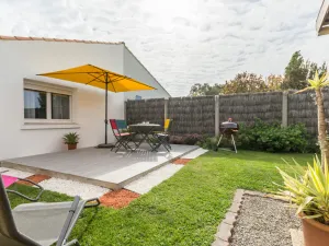 Image of Cozy Renovated Cottage with Garden near Pornic Beaches