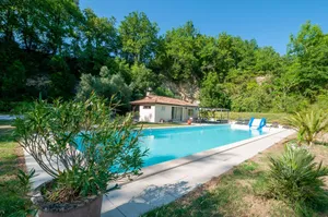 Image of Au Bonheur Caché