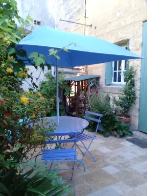 Image of Claire s' house in medieval village near river Dordogne with your pets