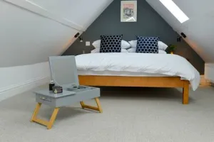 Image of Nest House Super cosy one bedroom detached lodge center Huntingdon