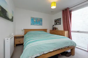 Image of Quiet modern flat close to Londons top attractions