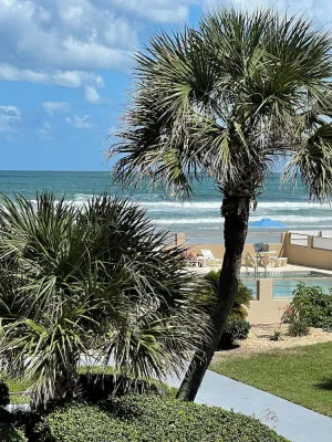 Image of Ocean Views Retreat . Enjoy the Ocean View from your balcony