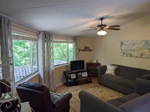 Image of Tree House Condo! Great Location! Steps From Campus!