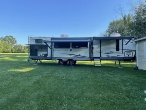 Image of Delightful 2 Bedroom Camper perched on +4 acres w\/ lots of privacy and amenities