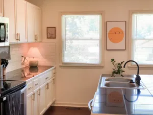 Image of NO CLEANING FEE SURPRISES!!  Entire Main Floor 3BR\/2BA\/Kitchen\/Washer & Dryer