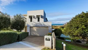 Image of Mazza by the Sea
