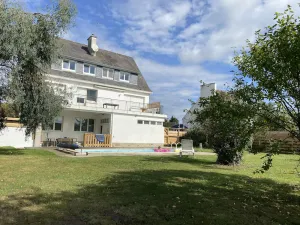 Image of Appartement 6 Personnes, Coeur de Bourg à 10mm de la Plage