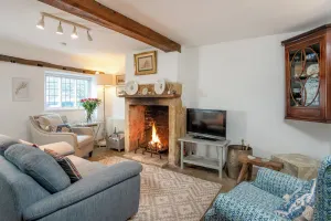 Image of Wonderful Grade II Cotswold Stone Cottage in Perfect Location