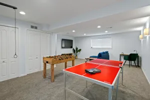 Image of Near Chicago&O’Hare\/King Bed\/WiFi+Game room