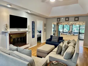 Image of Rare Opportunity! 3 Bedroom, Dog Friendly Sparrow Pond Cottage