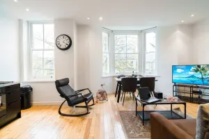 Image of Superb Modern 1 Bedroom Apt | Cocoon Dbl Sofa Bed