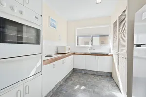 Image of Miami, Walk over to Patrolled Beach