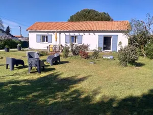 Image of Upscale, charm, space, comfort, enclosed garden for 8 people.
