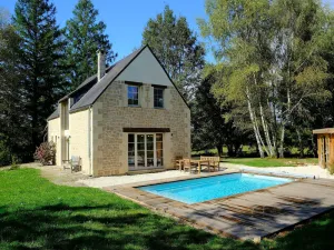 Image of Beautifully located country house with heated pool