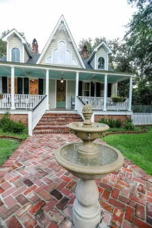 Image of Entire Home l Chick Inn on Main
