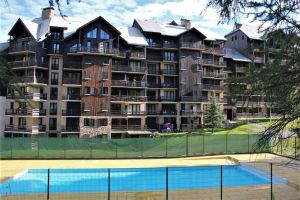 Image of 100m from ski slopes, 6th floor, view ski slopes, swimming pool, balcony, tv, ski locker, 31m²