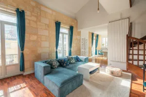 Image of Large bright duplex in Bordeaux