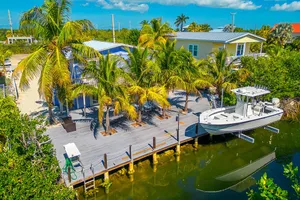 Image of Casa Playa | 4 bed\/2 bath canalfront getaway on Ramrod Key