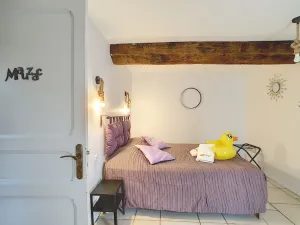 Image of 3*** gite on the banks of the Canal du Midi, private parking and enclosed grounds