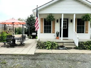 Image of Trendy Cozy Cottage Clean Bright Three bed, Two bath Patio