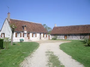 Image of Charming rural retreat near Chambord with cozy fireplace, large garden, and family-friendly amenities