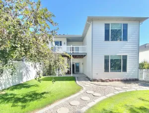 Image of Spacious open home near hospital and university