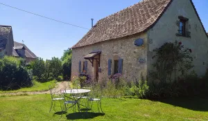 Image of Chenevaux - Pretty 2 bedroom cottage with pool in countryside