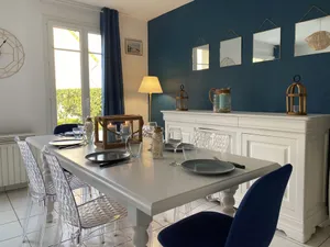 Image of Charmant petit pavillon