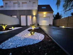 Image of Paris House
