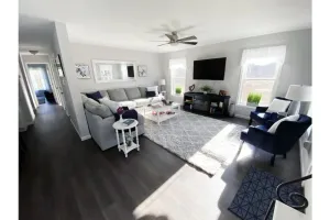 Image of Stylish Cozy Home with Gorgeous Views!