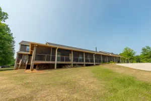 Image of Apollo's Villa - Peaceful Country Retreat - 12 Bedrooms - 10.5 Baths - Lake View