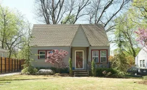 Image of Walk to OU from this cozy house with an AMAZING back yard