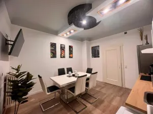 Image of Elements Green \/ Newly renovated rooms \/ for up to 5 people