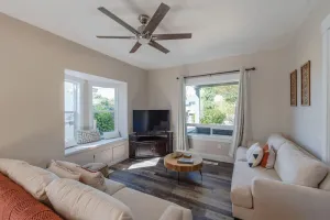 Image of #StayInMyDistrict Audra's Place in North Bend