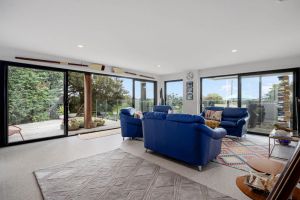 Image of BACKBEACH BREATHTAKING 3 LEVEL HOME & HEATED POOL, PORTSEA