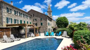 Image of Charming house with swimming pool