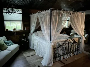 Image of COUNTRY LACE Retro Place