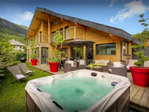 Image of Chalet de Rollon - OVO Network