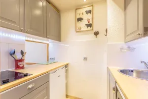 Image of 50m from resort center, 4th floor, tv, ski locker, 30m², Montchavin La Plagne