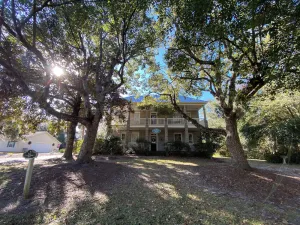 Image of Historic 5 Bedroom Home, Walk To Cumberland Island Ferry
