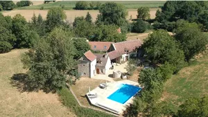 Image of Character house with swimming pool in the heart of the Causses du Quercy nature park