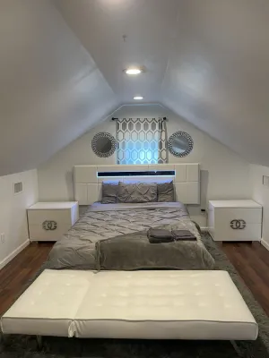 Image of beautiful Modern apartment, close to everything !