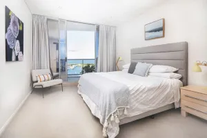 Image of Southport Sea Views, pool, sauna, gym and close to shops, cafes & restaurants