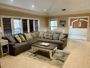 Image of Coral Hammock, tropical oasis less than 10 min to beach.