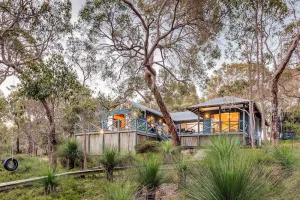 Image of Three Bears: Yallingup Hideaway near Wineries
