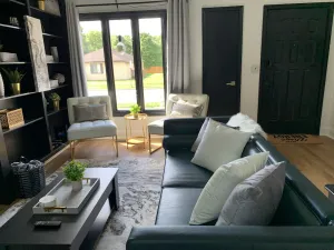 Image of Modern 3 bd next to playground, trials and park