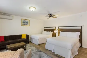 Image of Palmer House Resort - Deluxe Two Double Beds 3