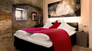 Image of Deluxe Ground Floor Apartment in Old City