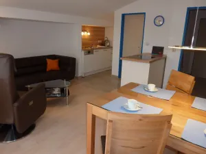 Image of Narzissen-Apartment für 4 Personen, 2 separate Schlafzimmer, Balkon, 65 m²